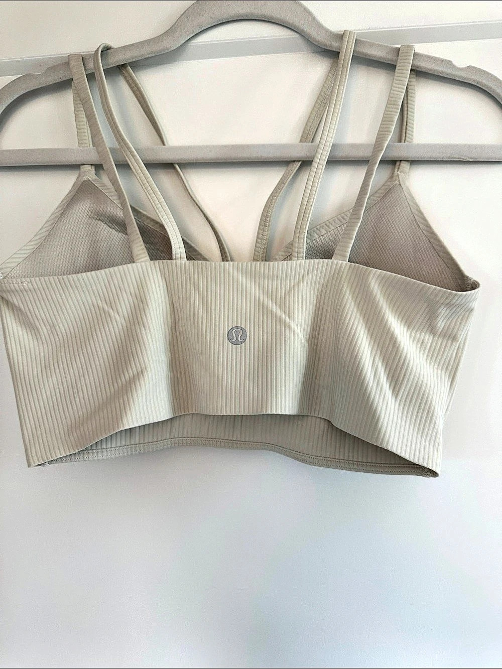 Lululemon Align Ribbed V-Neck Bra White - Picture 2 of 2